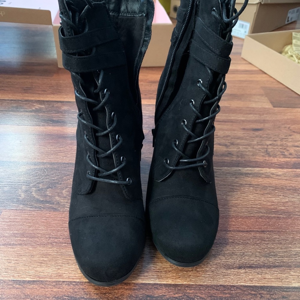 Heel Boot